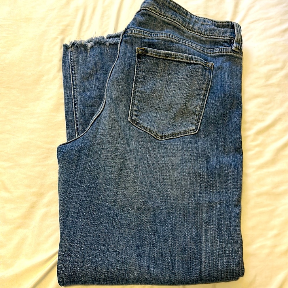 Cosmic blue love size 32 ankle cropped jeans with frayed hem